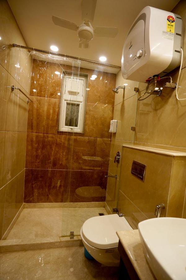 Wongdhen House Hotel Ню Делхи Екстериор снимка