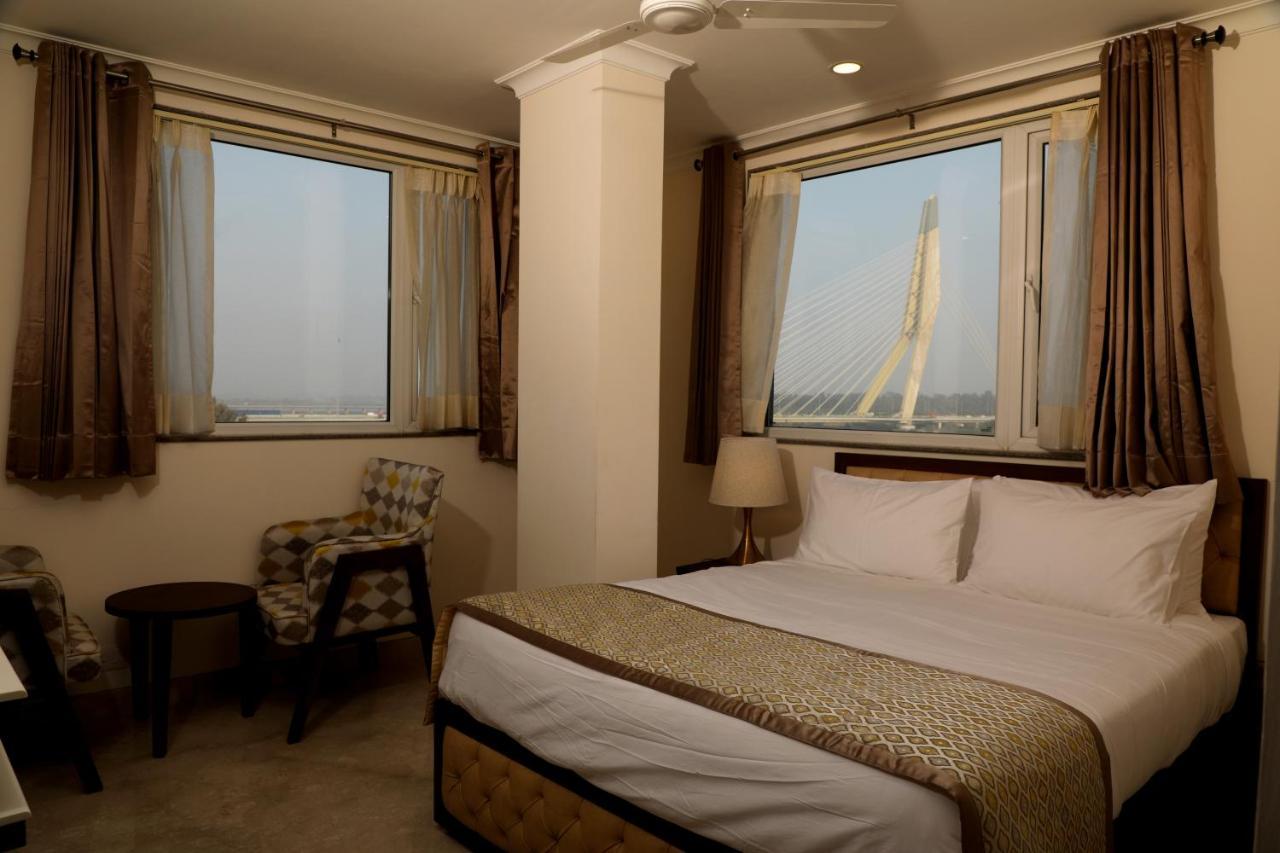 Wongdhen House Hotel Ню Делхи Екстериор снимка