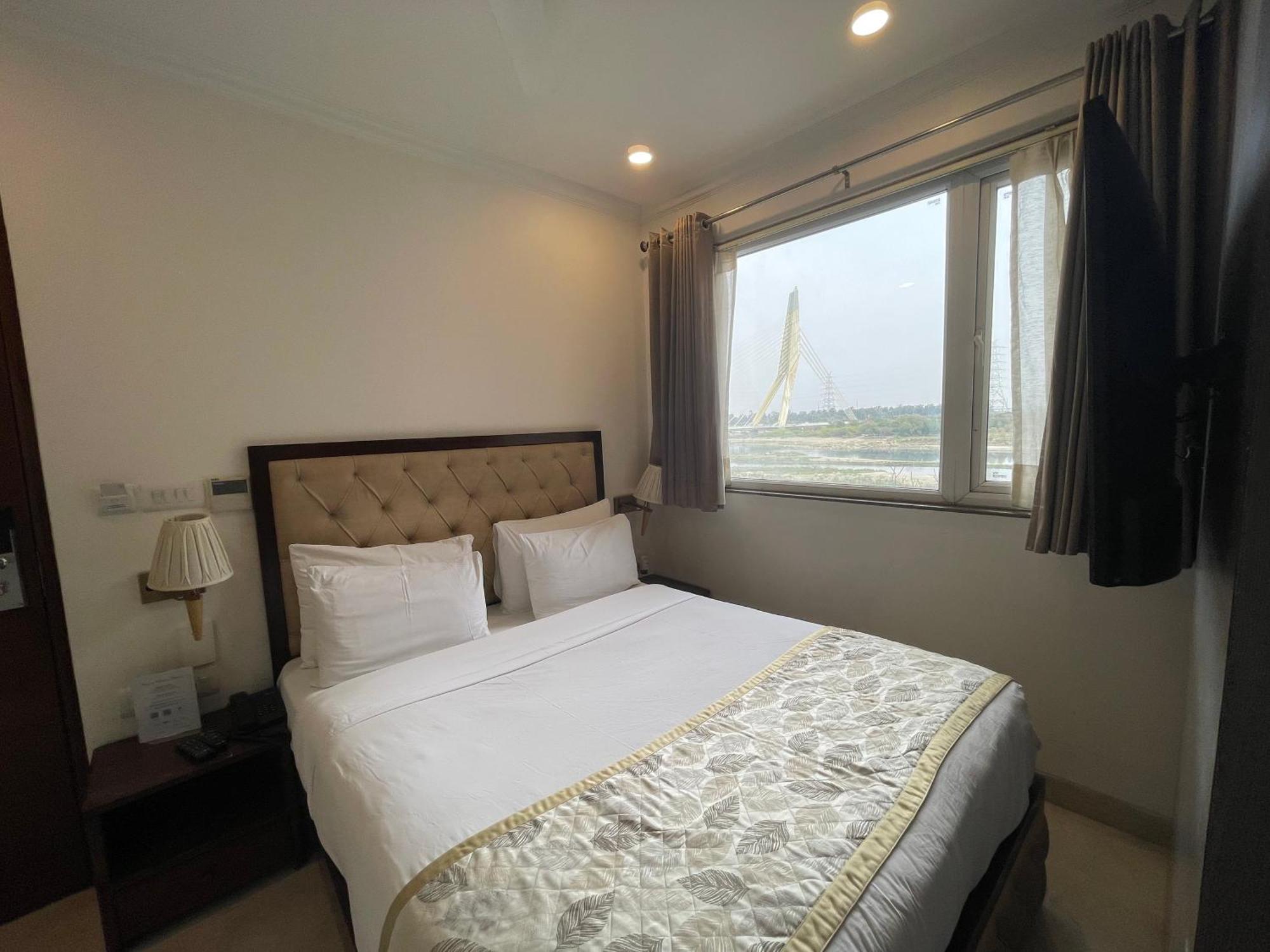 Wongdhen House Hotel Ню Делхи Екстериор снимка