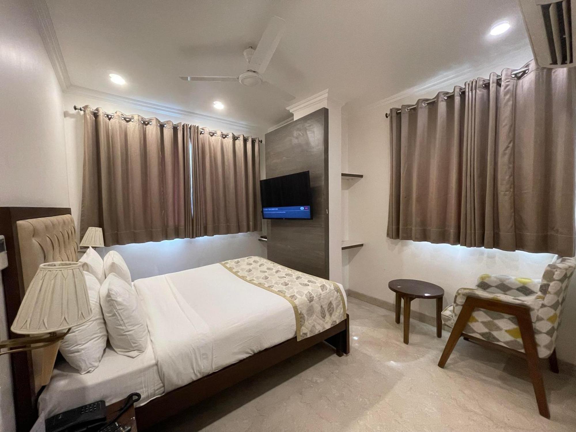 Wongdhen House Hotel Ню Делхи Екстериор снимка